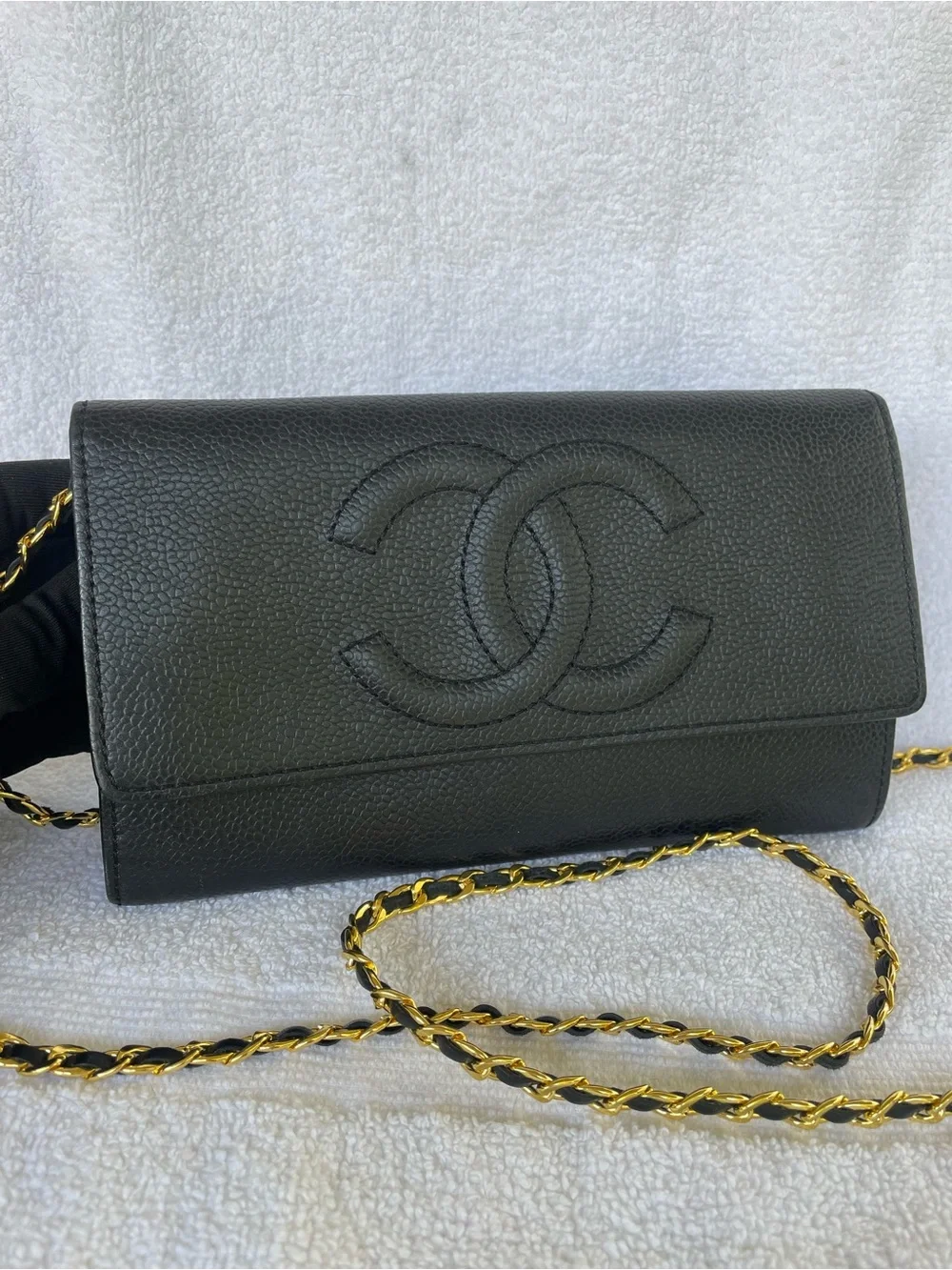 🖤AUTH. CHANEL  BLACK CAVIAR LONG WALLET WITH GOLD TONE HARDWARE.